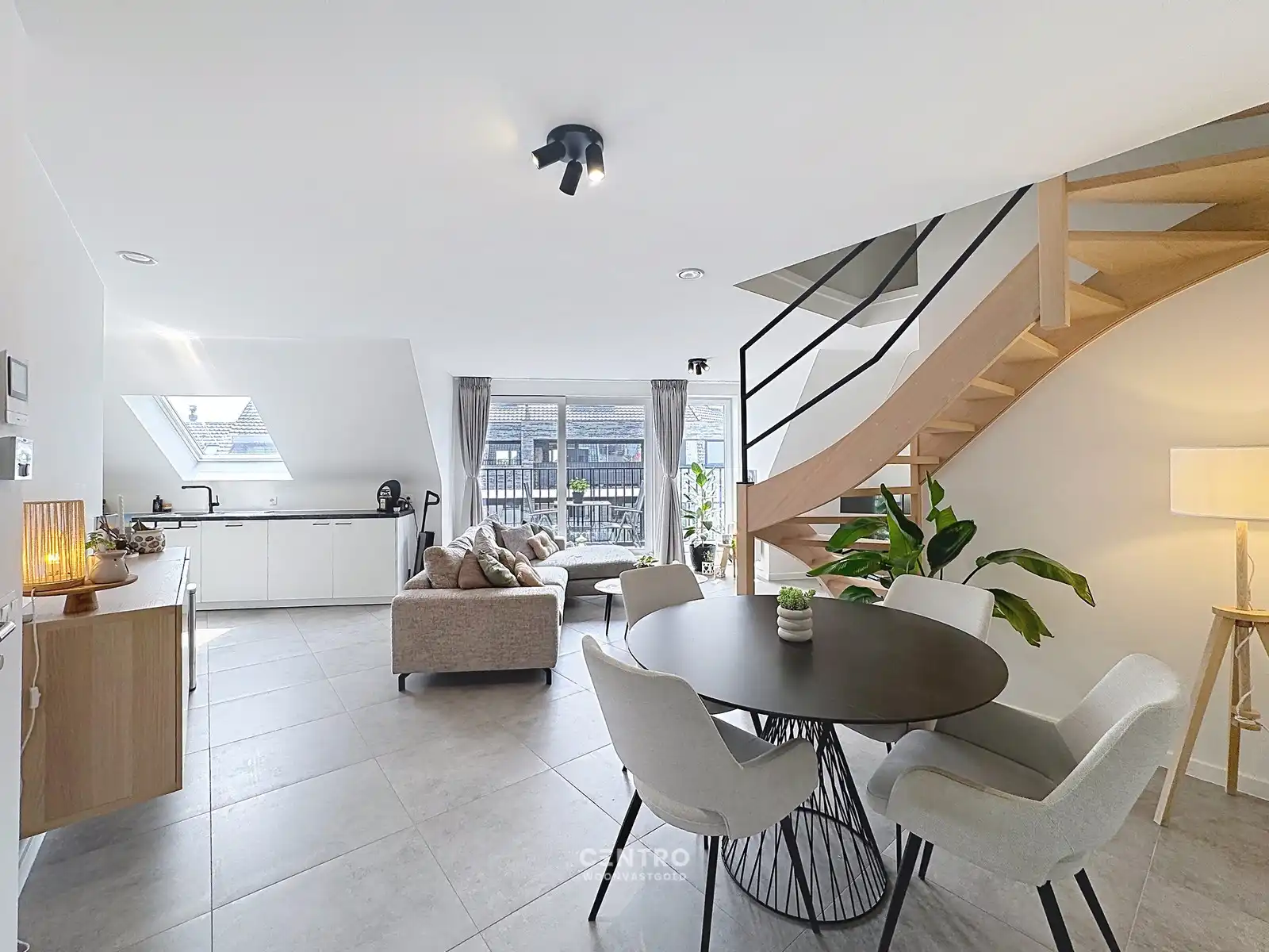 LEUK appartement met 2 slpk én 2 badkamers! foto 6