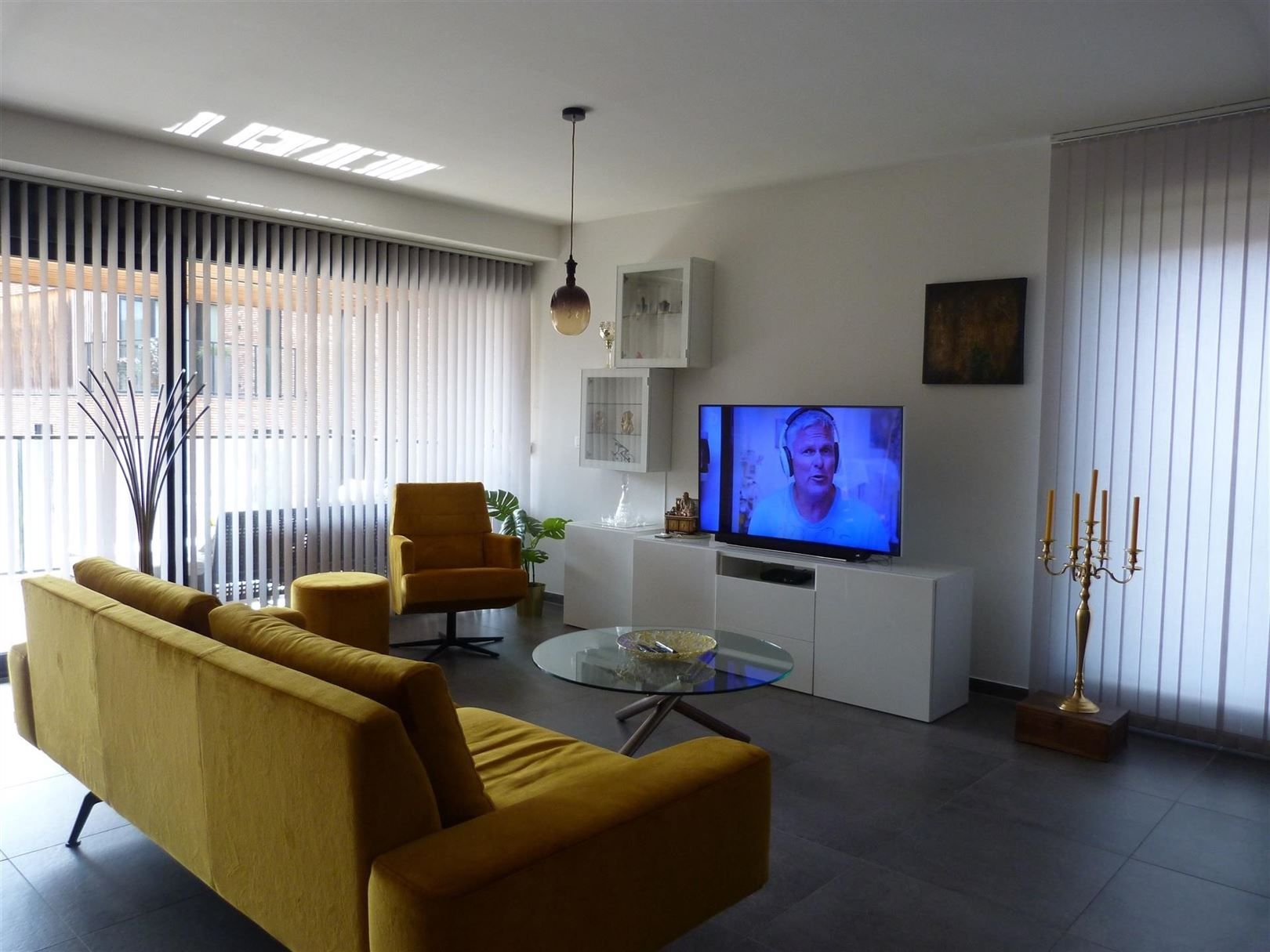 Luxe nieuwbouw-appartement met 2 slpk's,terras en garage in centrum St - Truiden foto 9