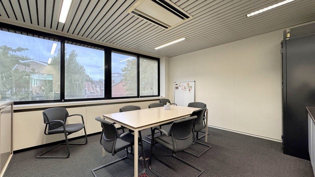 Instapklaar kantoor te huur nabij Singel Antwerpen foto 6