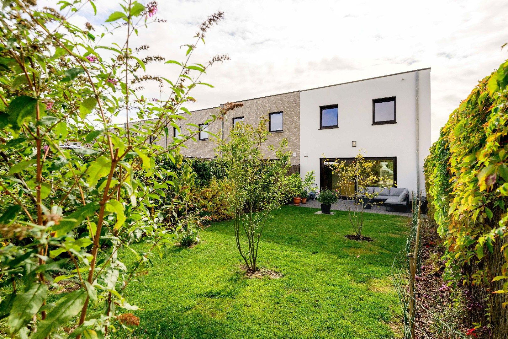 MODERNE BEN-WONING MET 3 SLPKS | TUIN EN PRIVATE STAANPLAATS foto 20
