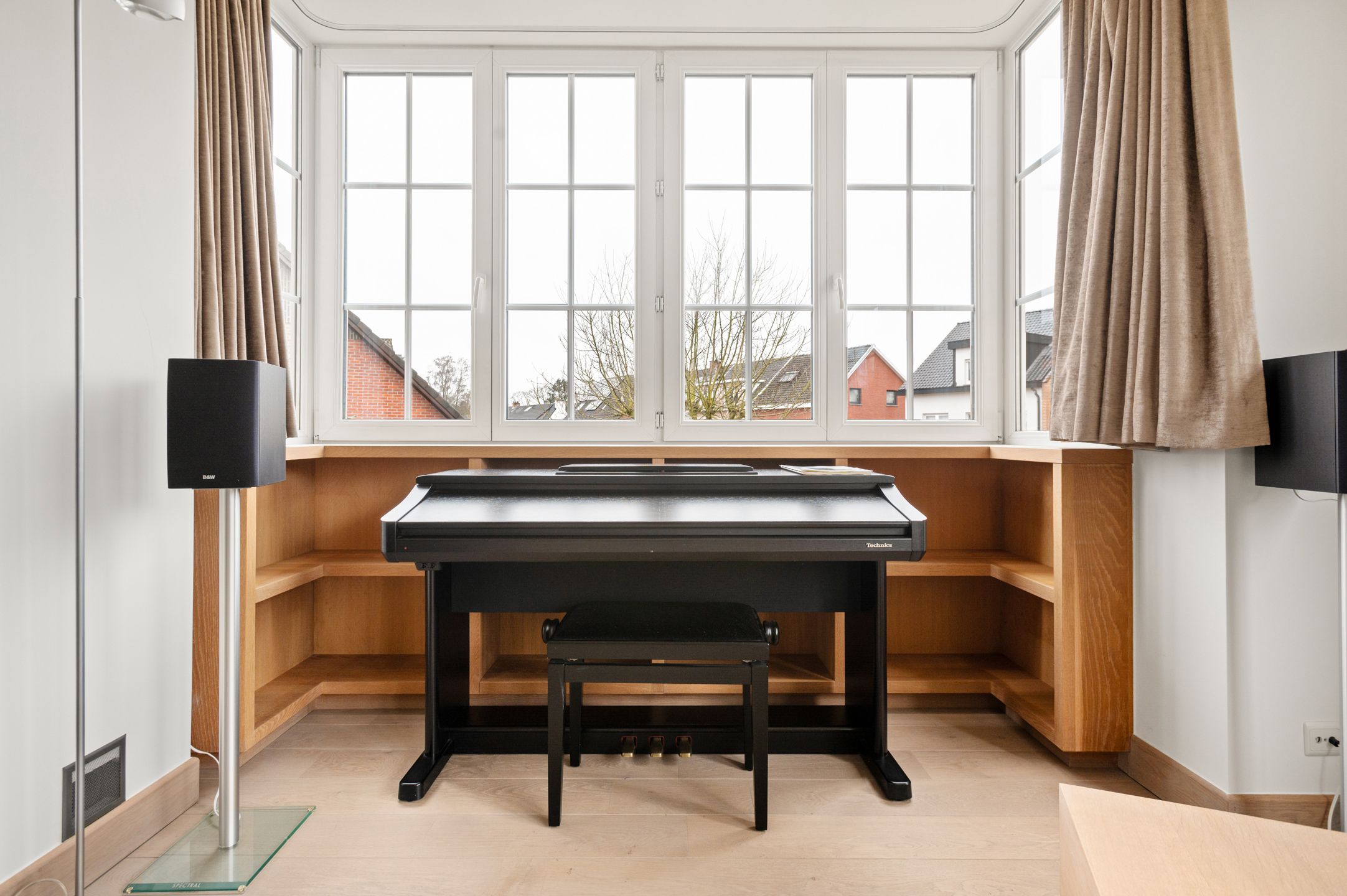 Duplexappartement met groot terras, zolder & 2 staanplaatsen foto 15