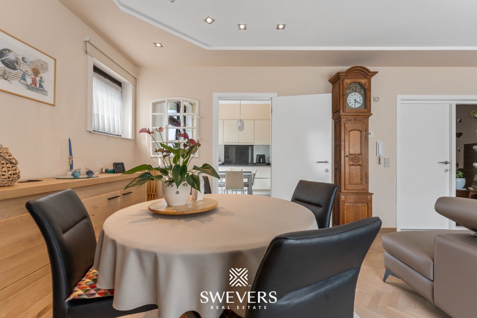 Gelijkvloers, ruim appartement met grote tuin te Koersel foto 9
