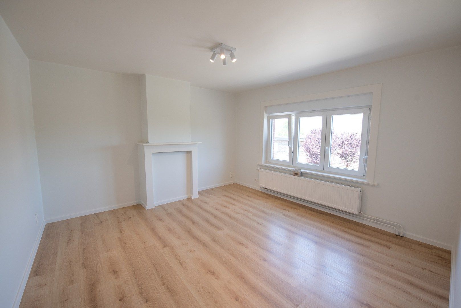 Volledig instapklare woning met 3 slaapkamers en ruime tuin in Zulte foto 15