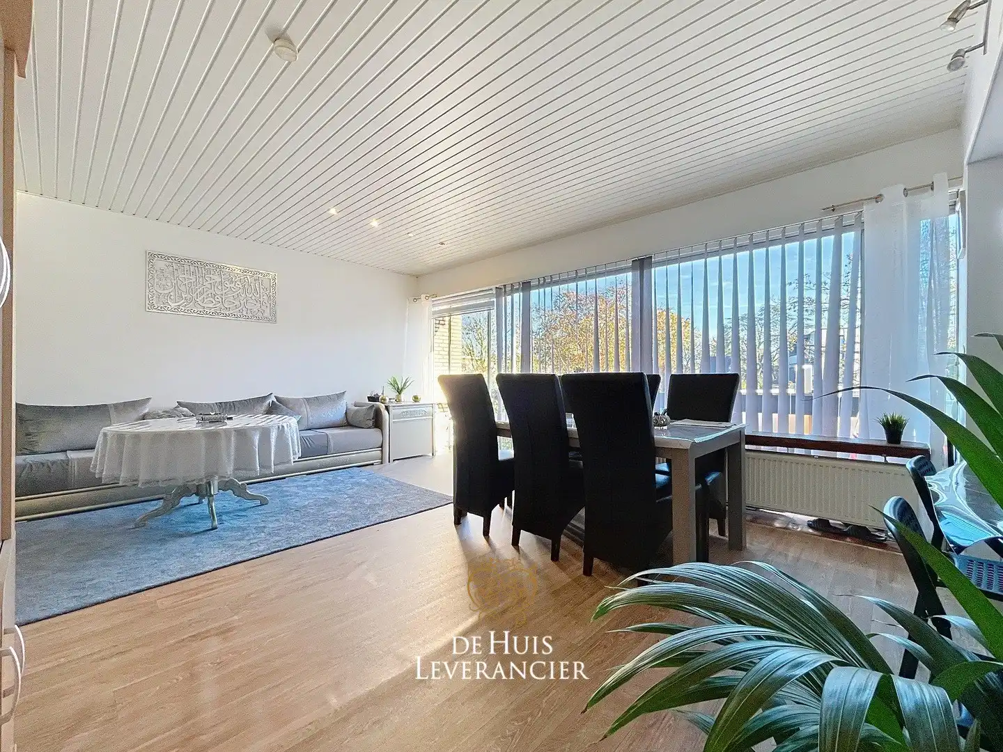 Appartement (1ste verdieping) op A+ locatie te koop in Kontich foto {{pictureIndex}}