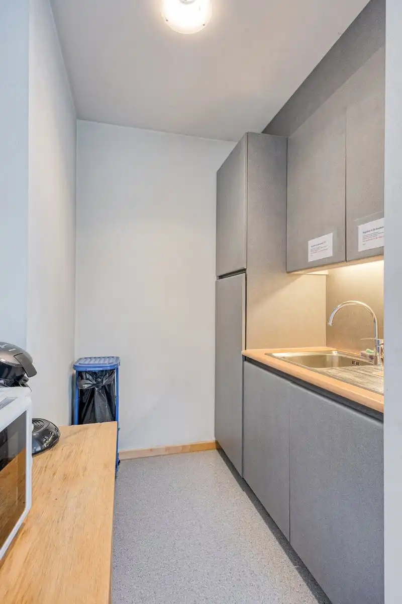 Grote kantoorruimtes (mogelijkheid tot 5 appartementen) in Strombeek: een strategische keuze voor ondernemingen foto 18