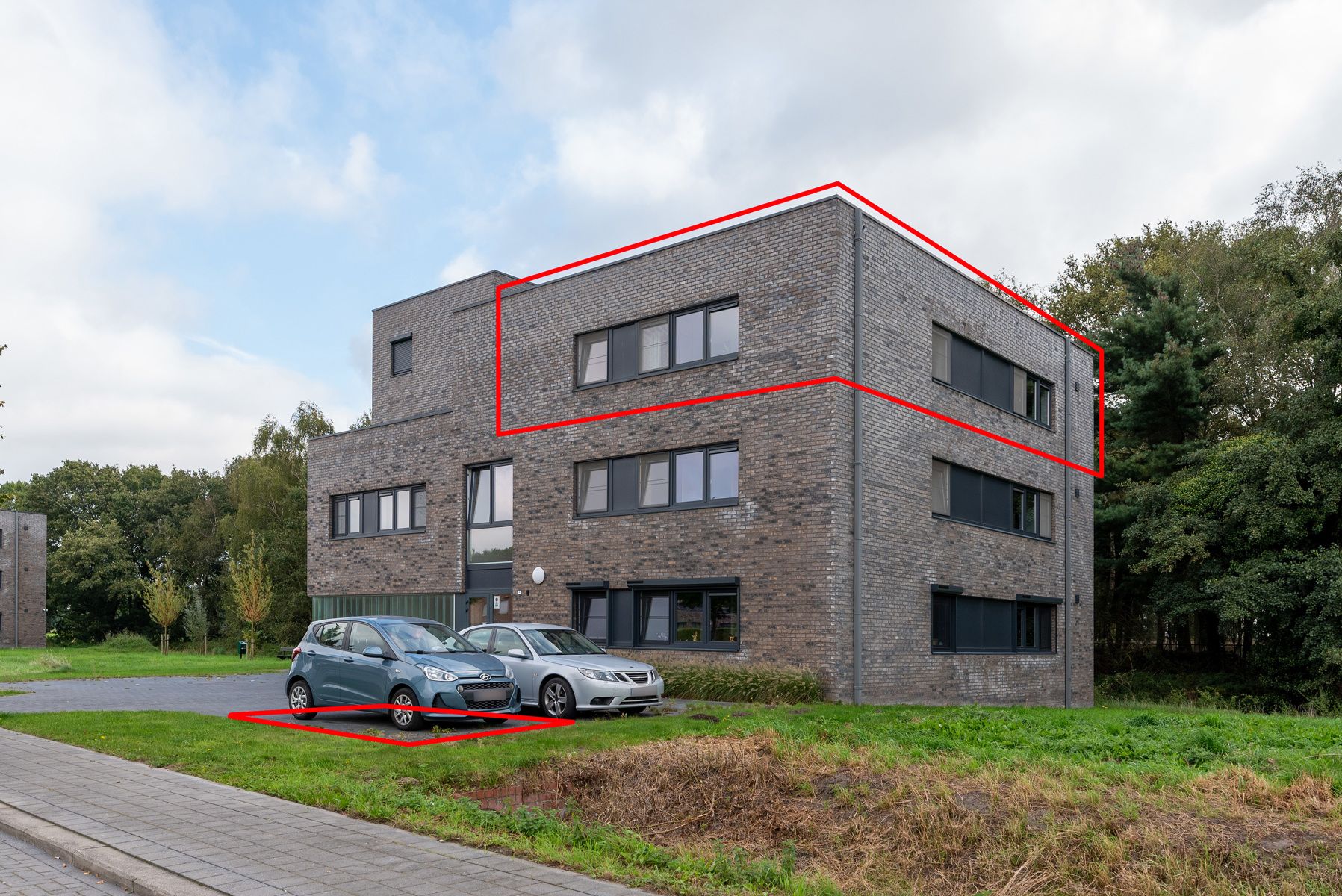 IN OPTIE. Appartement van 95m2 met 1 autostaanplaats en terras van 11,6m2 foto 2