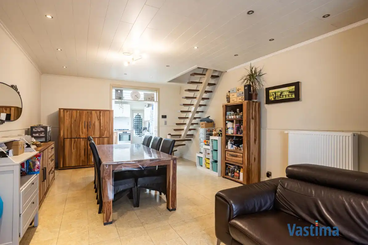 Energiezuinige gezinswoning met 3 slaapkamers, tuin en zonnepanelen foto 4