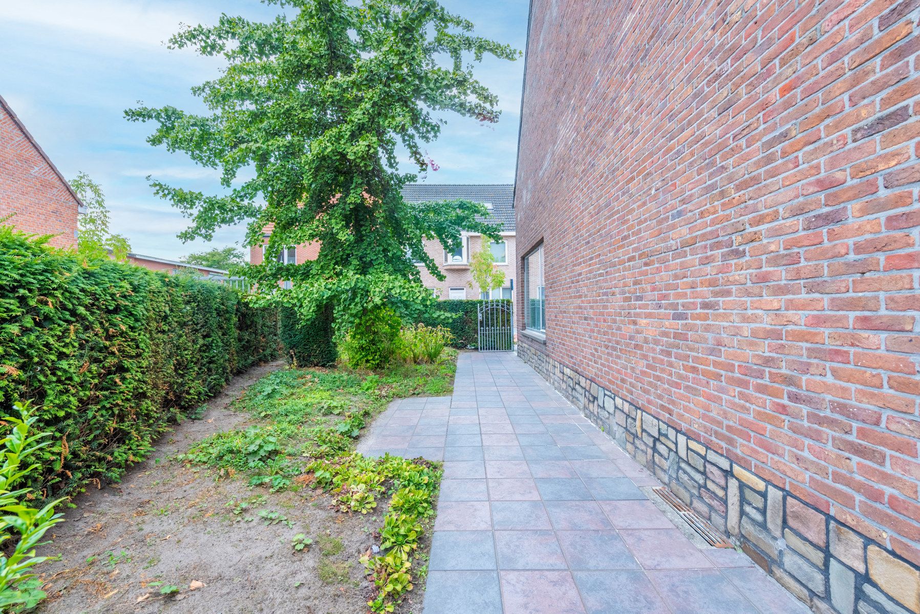 Ruime gezinswoning met 4 slpk, tuin en praktijkruimte  foto 25