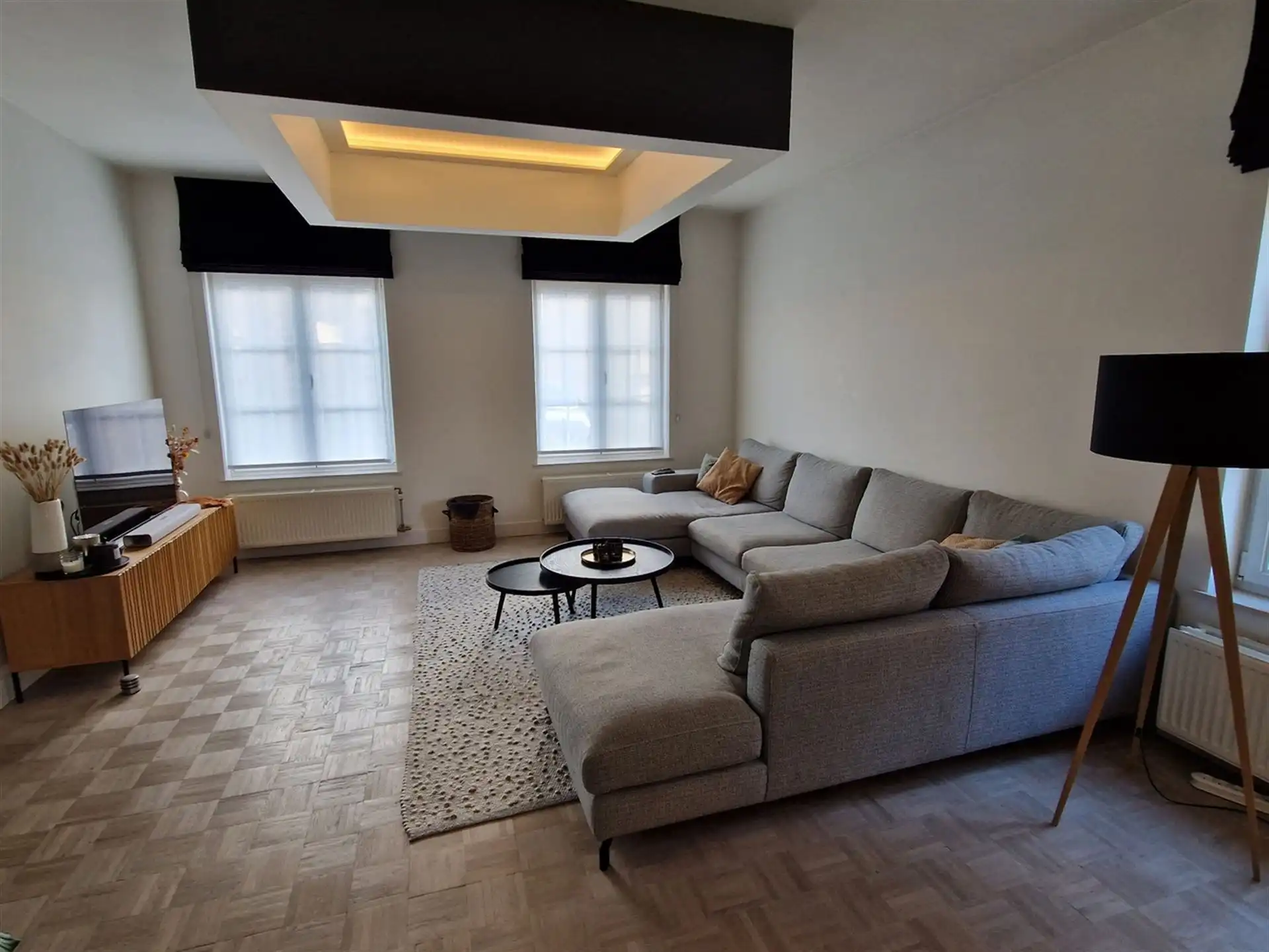 Gelijkvloers appartement, 2 slpk, terras + tuin + autostaanplaats + kelderberging foto 2