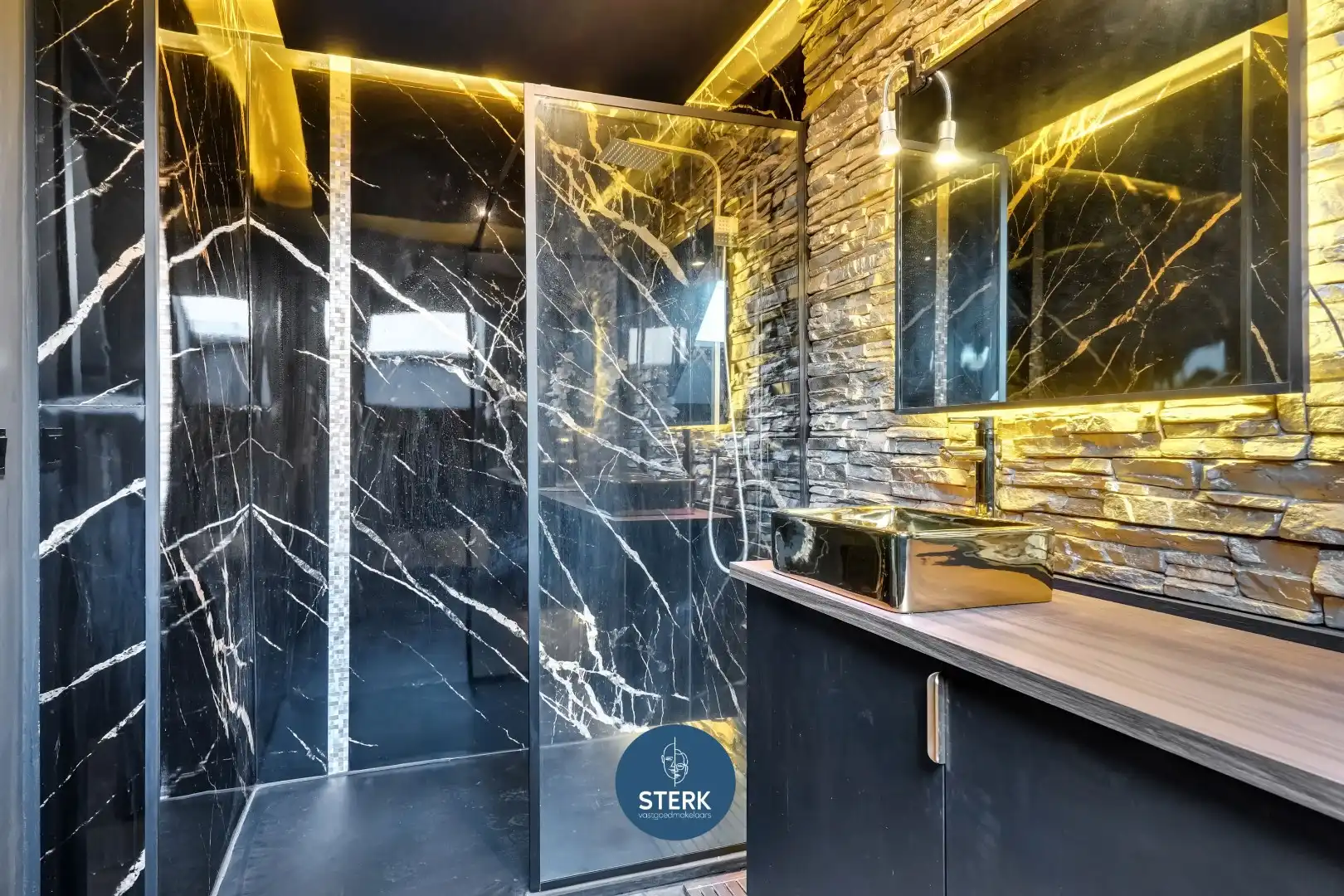 GERENOVEERD APPARTEMENT OP EEN TOPLOCATIE TE LANAKEN !  foto 15