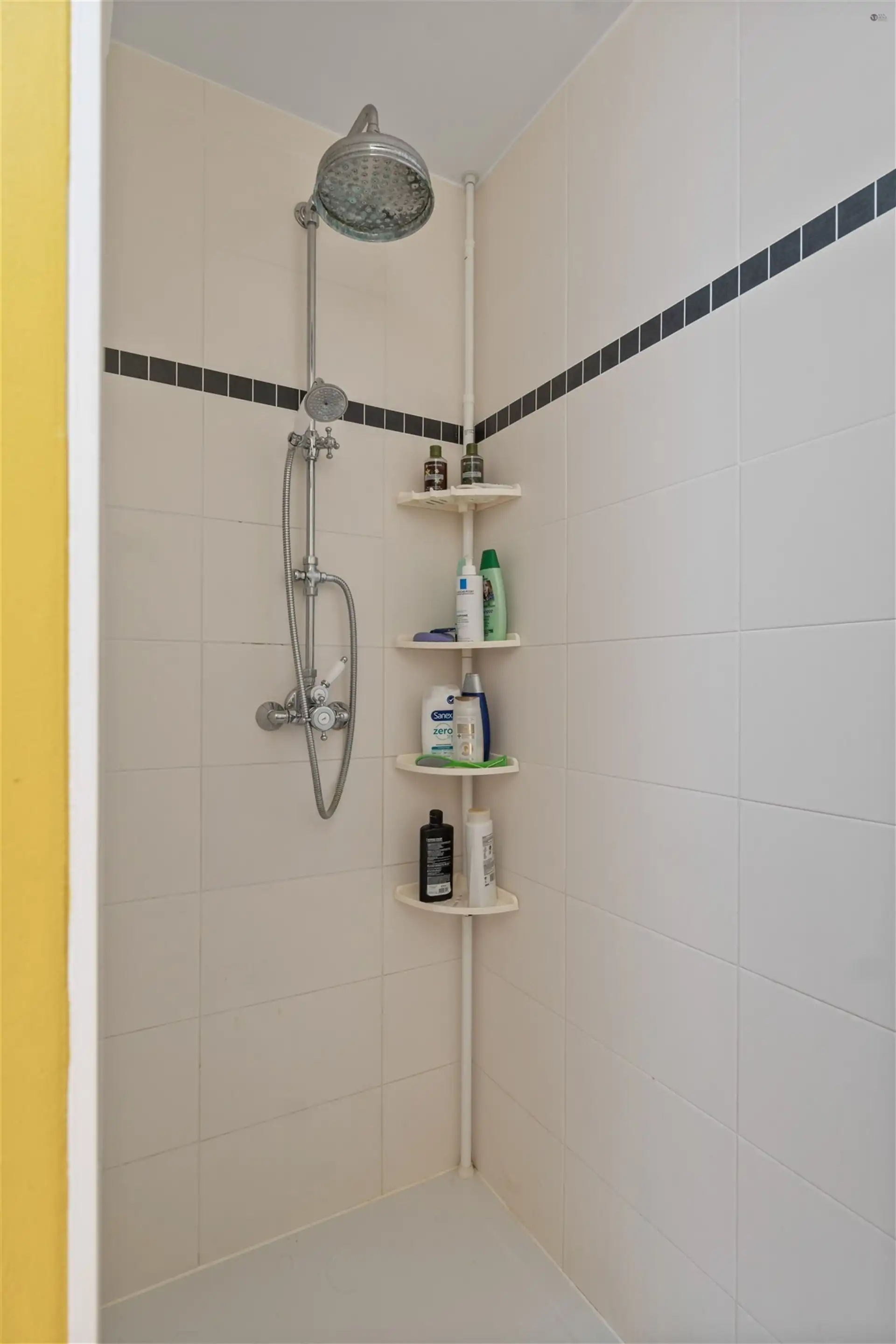 Recente HOB met 3 slaapkamers te Sinaai foto 22