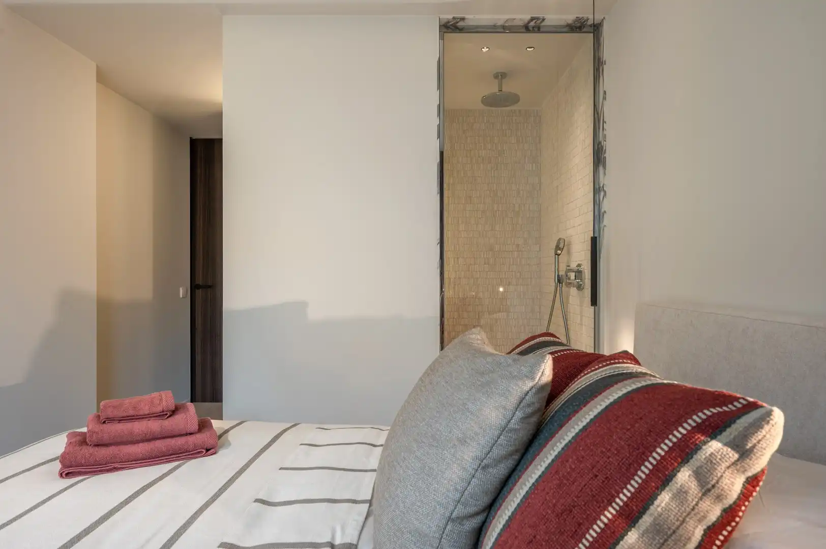Prachtig gerenoveerd appartement nabij het centrum en de zee met open zichten. foto 21