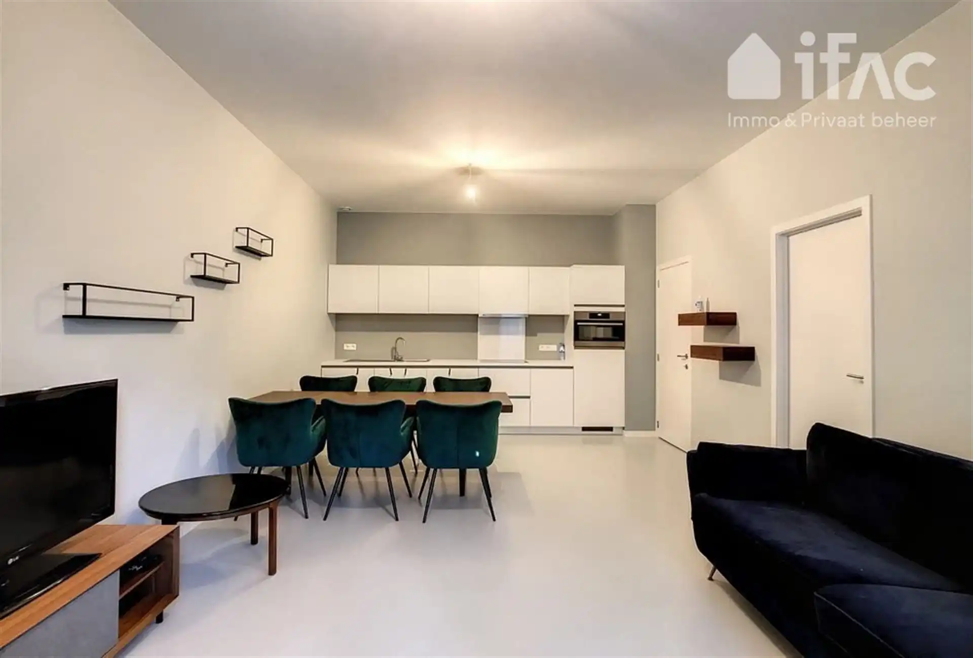 Zeer goed gelegen en gemeubeld appartement foto 3