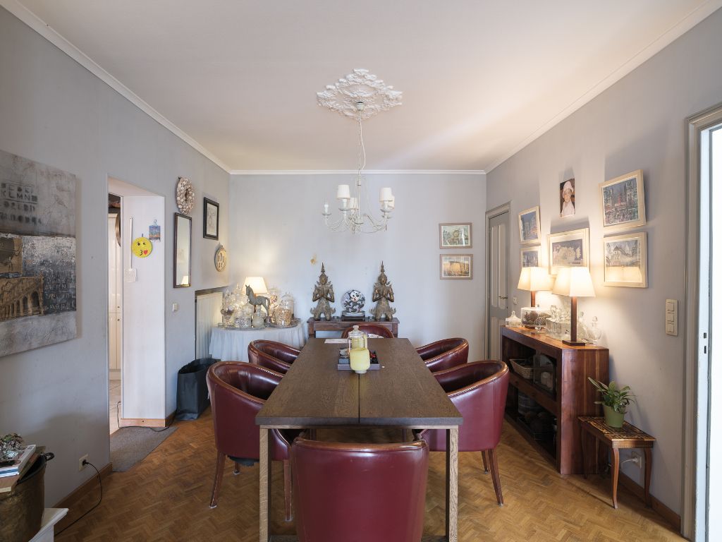 Sint-Amandsberg. Op te frissen directeurswoning met bijhorend magazijn en afzonderlijke loft op een boogscheut van het centrum van Gent. foto 6