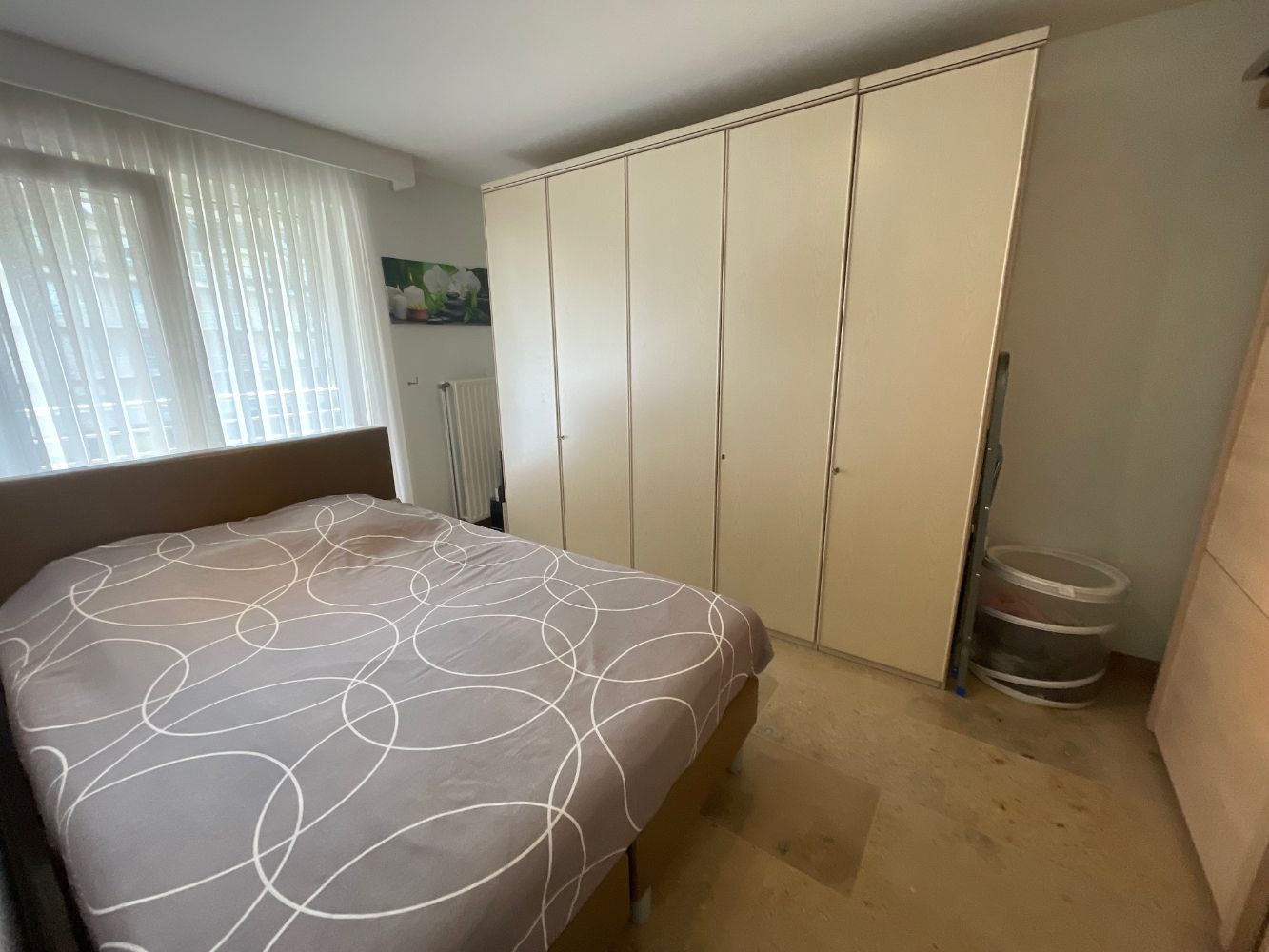Prachtig ruim appartement met twee slaapkamers en een zongericht terras. foto 10