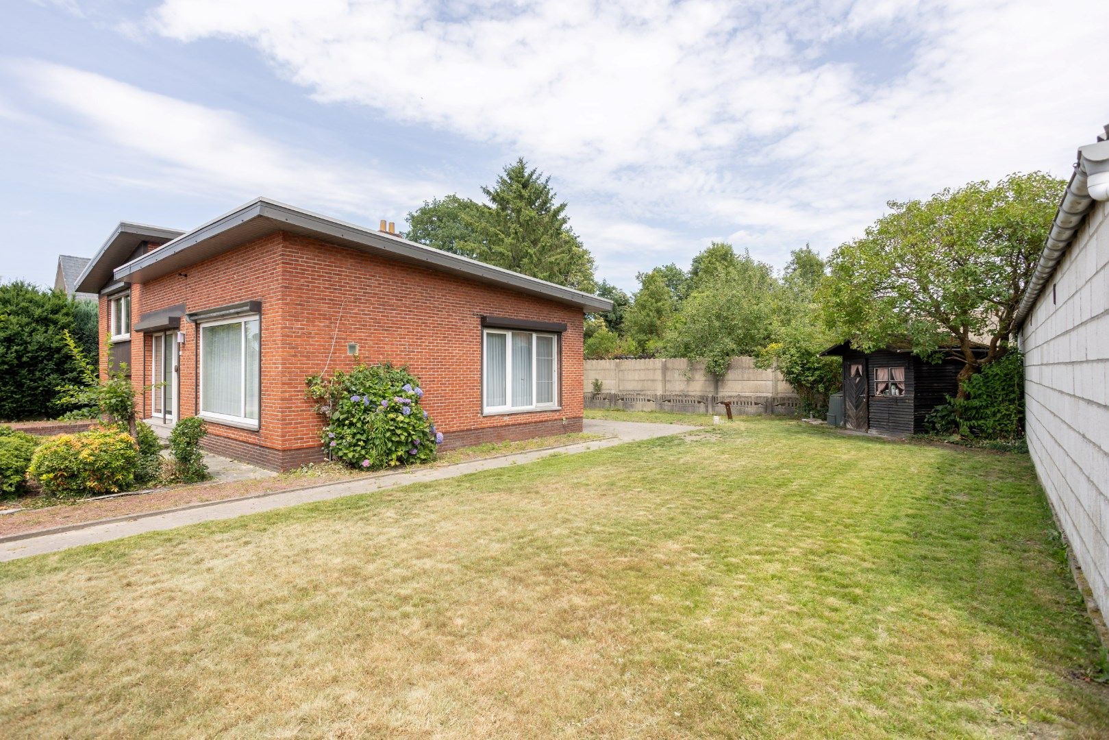 Instapklare woning te koop! foto 19
