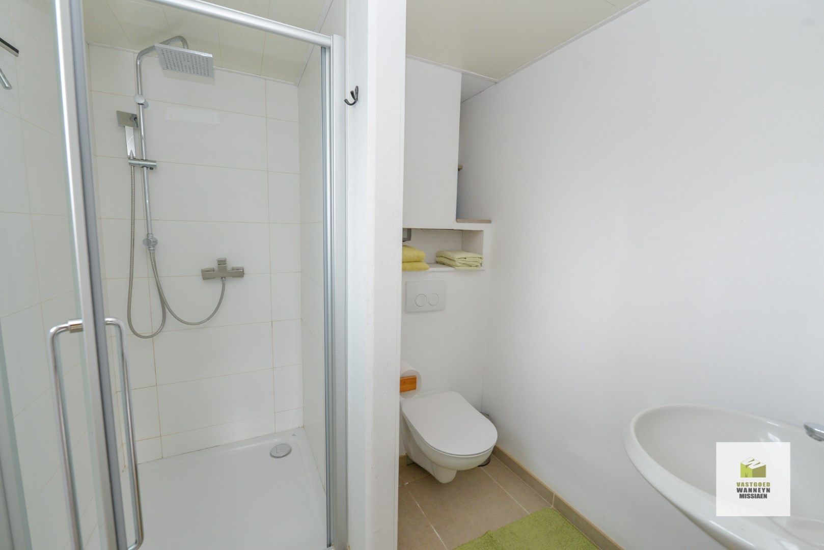 Halfopen bebouwing met 3slpk, 2 bijgebouwen en diepe tuin foto 25