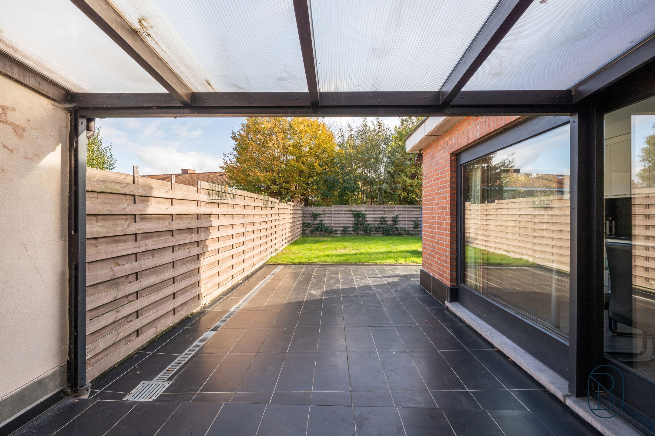 Grote woonst met 4 slk, tuin en garage, zonnepanelen.  foto 4