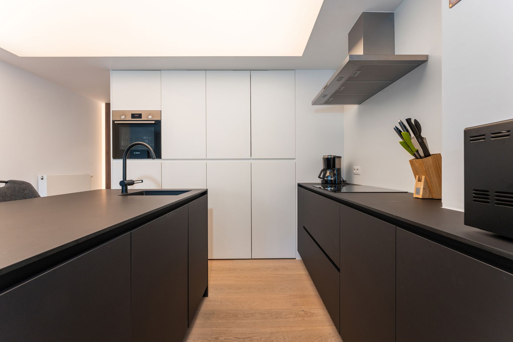 Prachtig vernieuwd appartement vlakbij centrum en strand foto 2