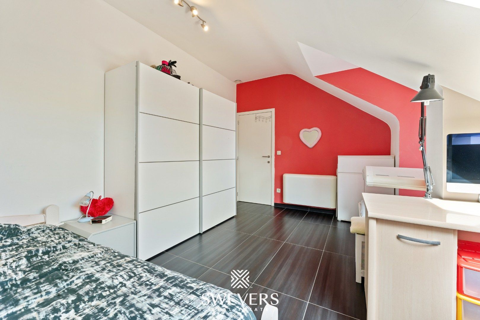 Ruim appartement van 134m² met groot terras te Zonhoven foto 16