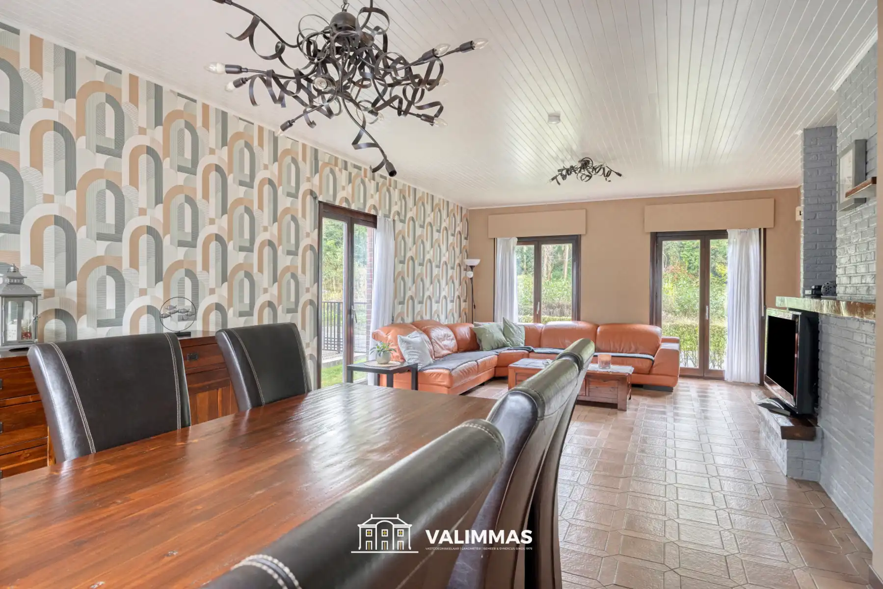 Verzorgde, mooi gelegen driegevelwoning met garage & tuintje foto 7