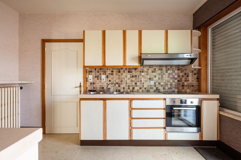 Zeer degelijke woning met veel potentieel foto 12