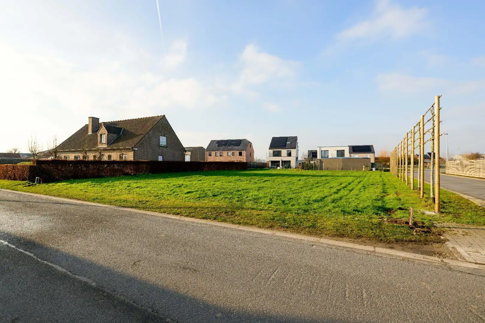 RUIM PERCEEL BOUWGROND 936 m² MET DIVERSE MOGELIJKHEDEN  foto 2