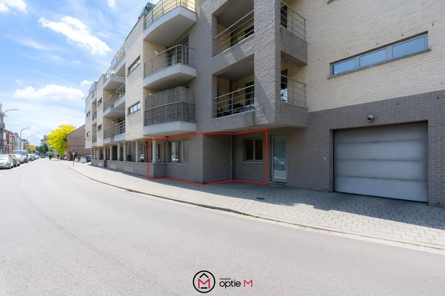 Ruim gelijkvloers appartement te koop vlakbij centrum Hasselt foto 2
