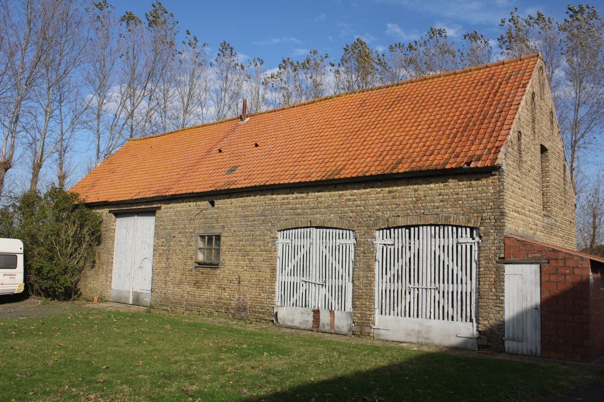 Prachtig gelegen te verbouwen hoeve te koop te Westende foto 5