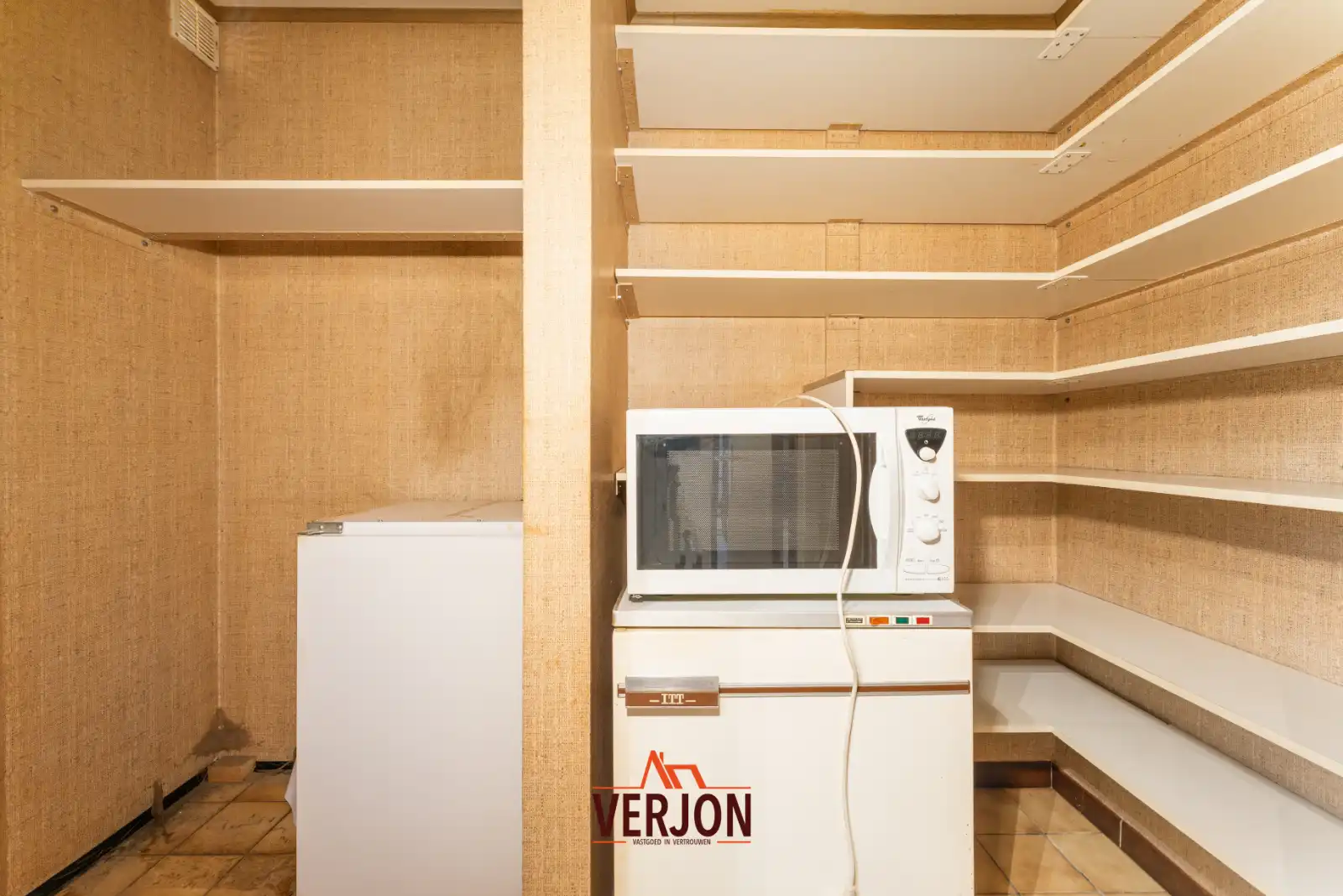 Halfopen bebouwing op wandelafstand van de markt! foto 8