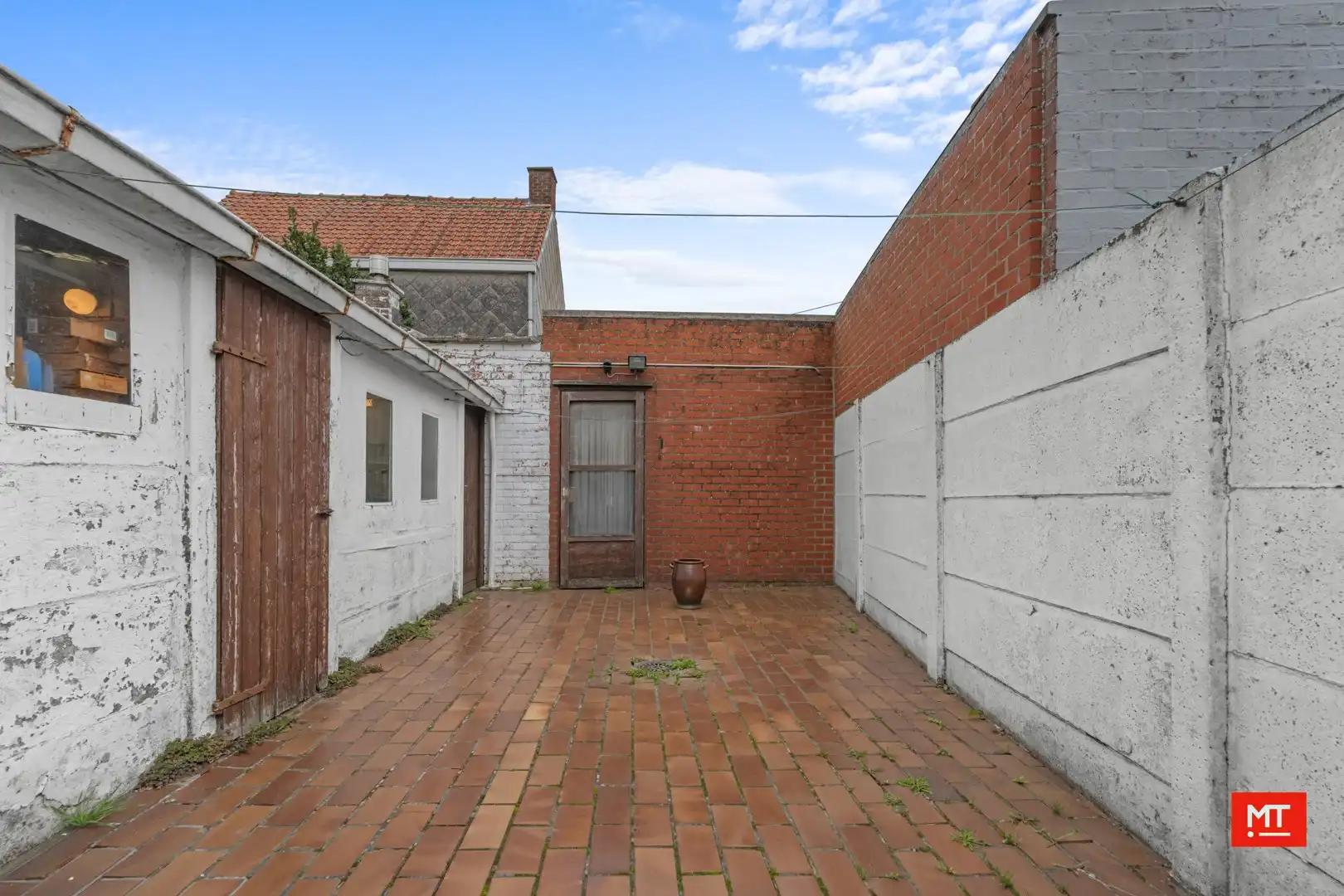Te renoveren woning met landelijke ligging te Geluwe foto 12