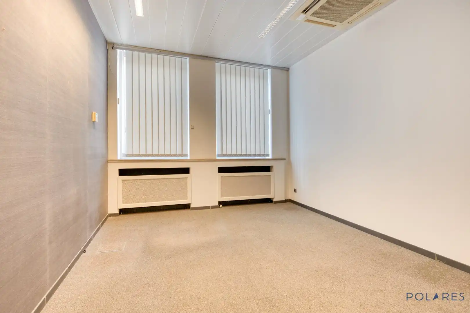 Zeer groot kantoorpand in de winkelstraat van Vilvoorde foto 10