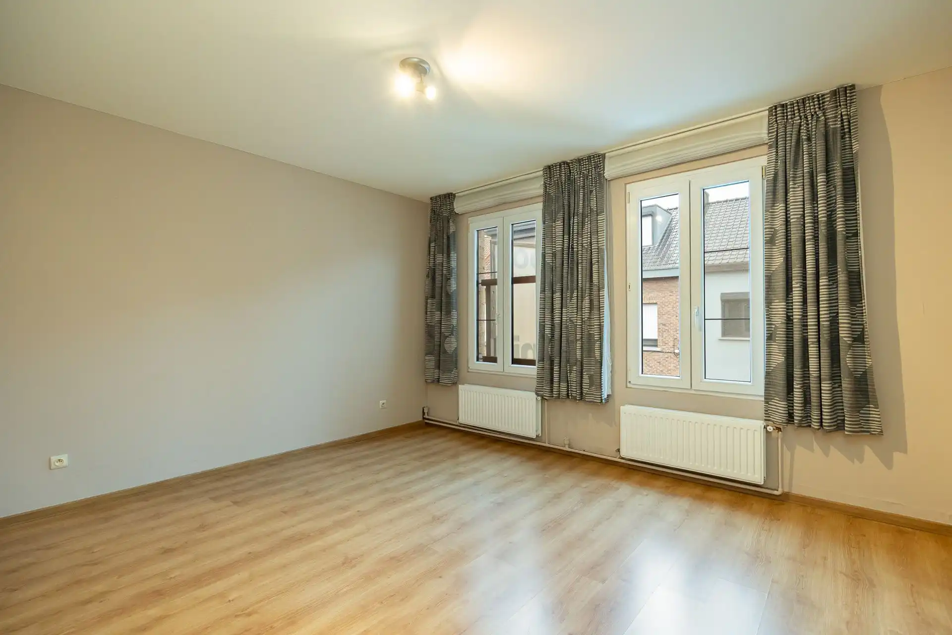 Instapklare gezinswoning in groene omgeving foto 12