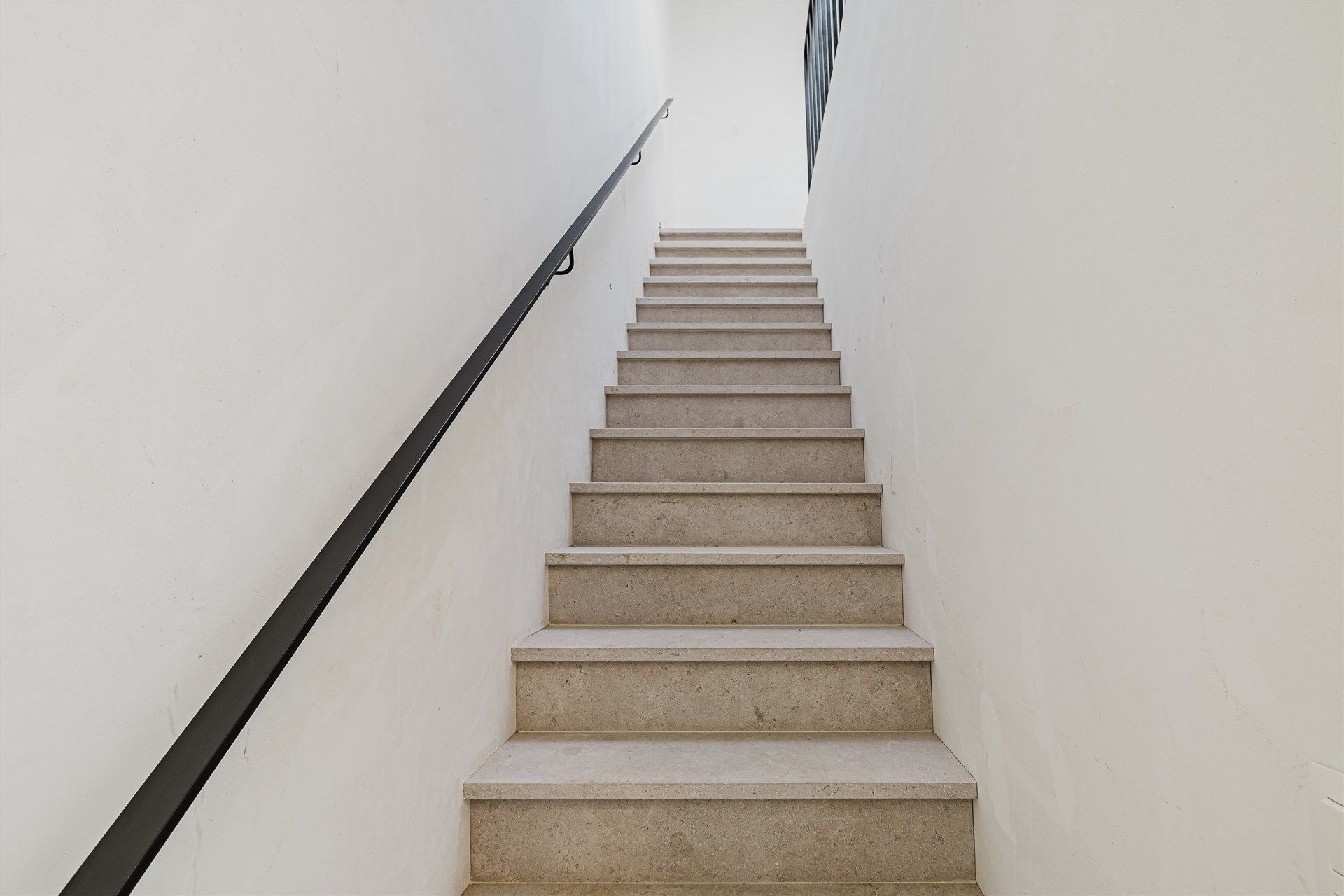 nieuwbouw bel-etage woning met zuidgericht terras en tuin foto 12