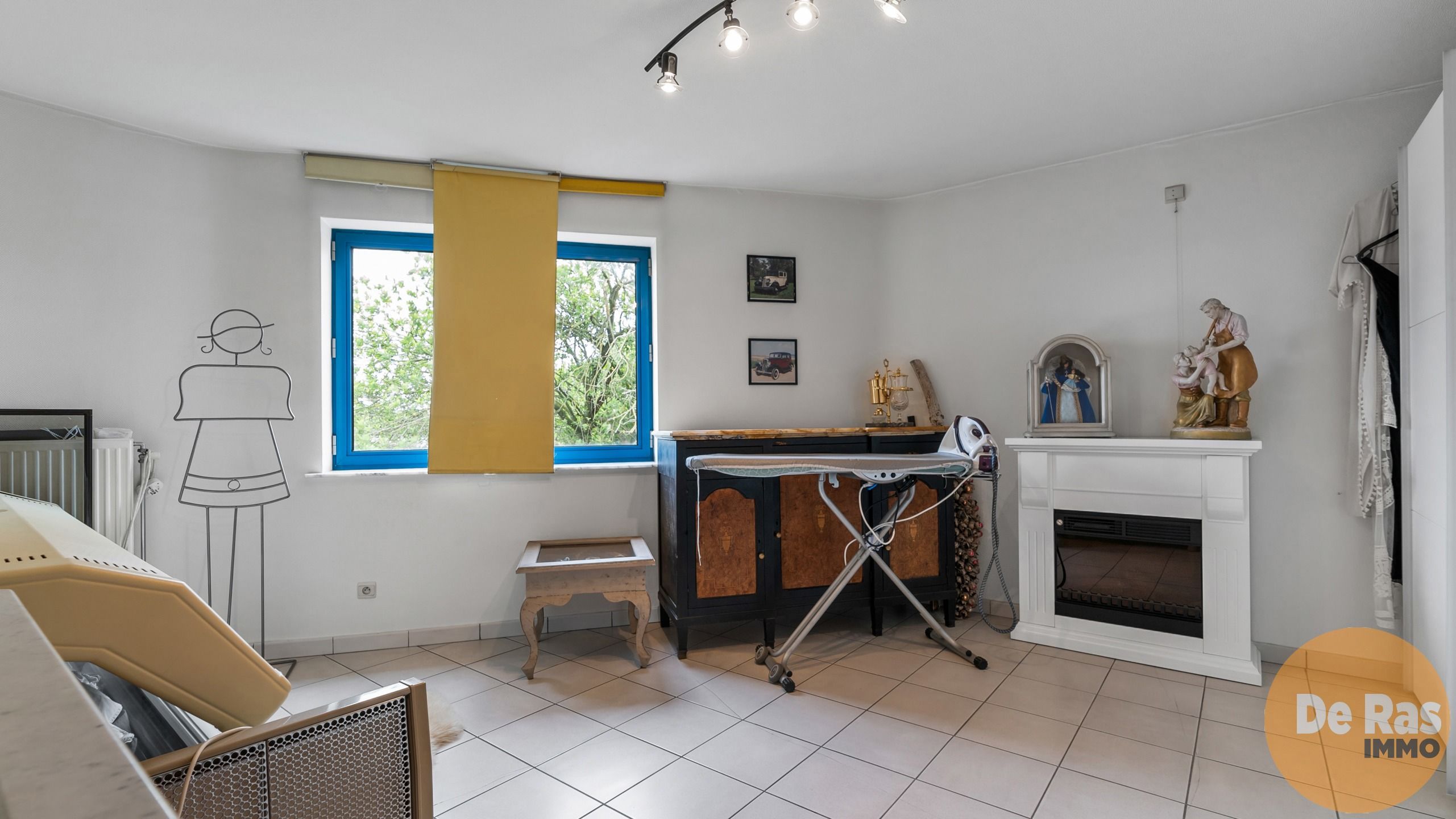 KALKEN  - Zeer centraal gelegen handelspand met ruim appartement foto 30