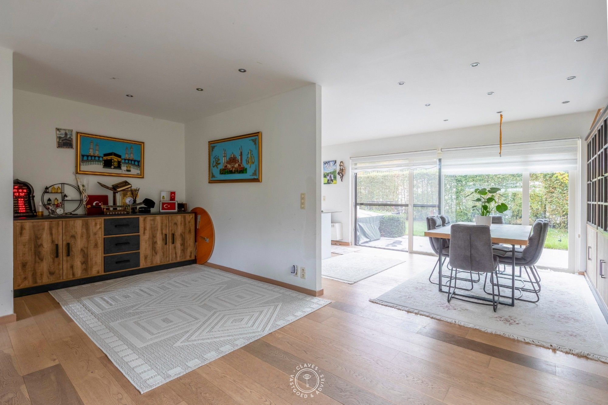 Bungalow met vier slaapkamers in het prachtige Belsele foto 2