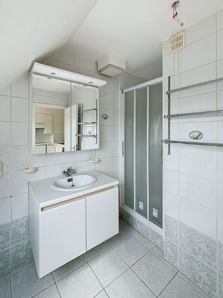 Dakappartement nabij station foto 8