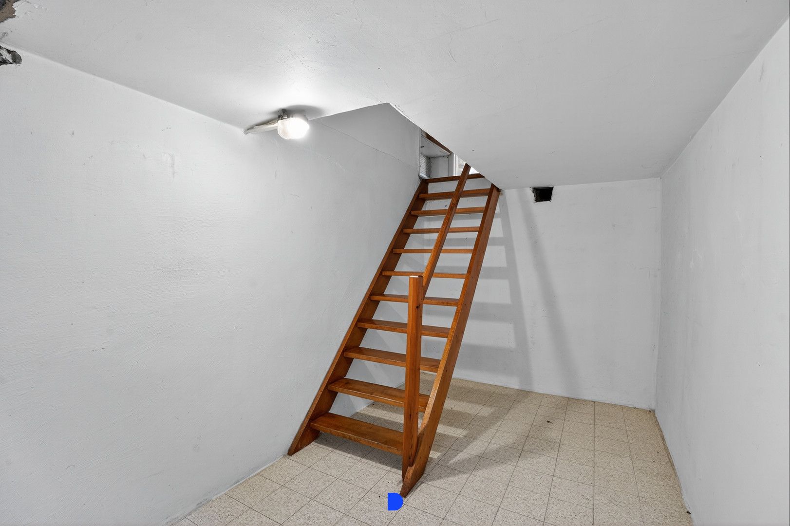 Ruime halfopen woning in het centrum van Rumbeke! foto 23