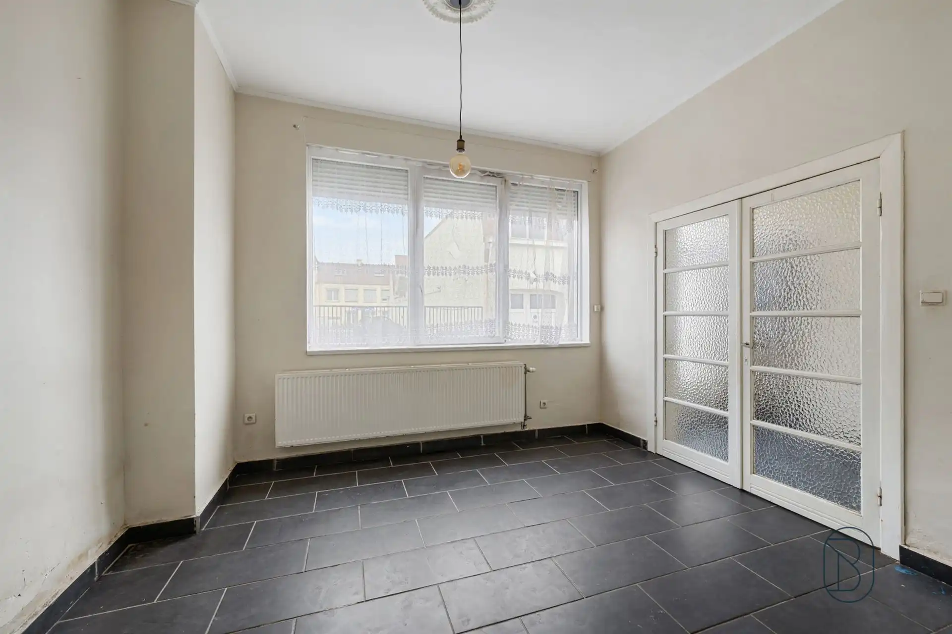 Woning met 2 slpks in centrum Ronse nabij station foto 2