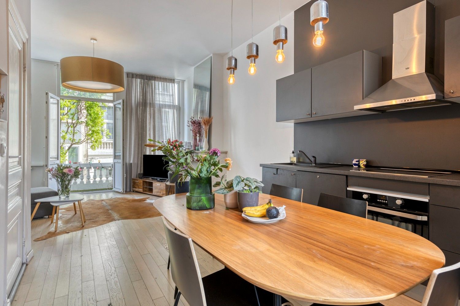 Rustig gelegen en instapklaar eenslaapkamerappartement met stijlvolle afwerking foto 2