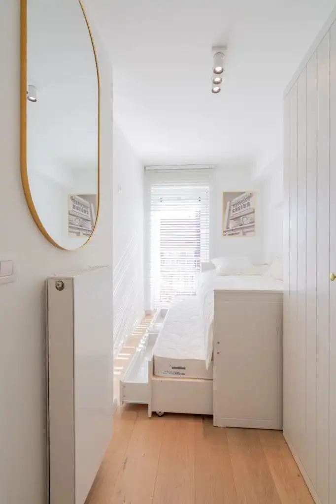 Volledig gerenoveerd, lichtrijk appartement gelegen in een kleine residentie. foto 39