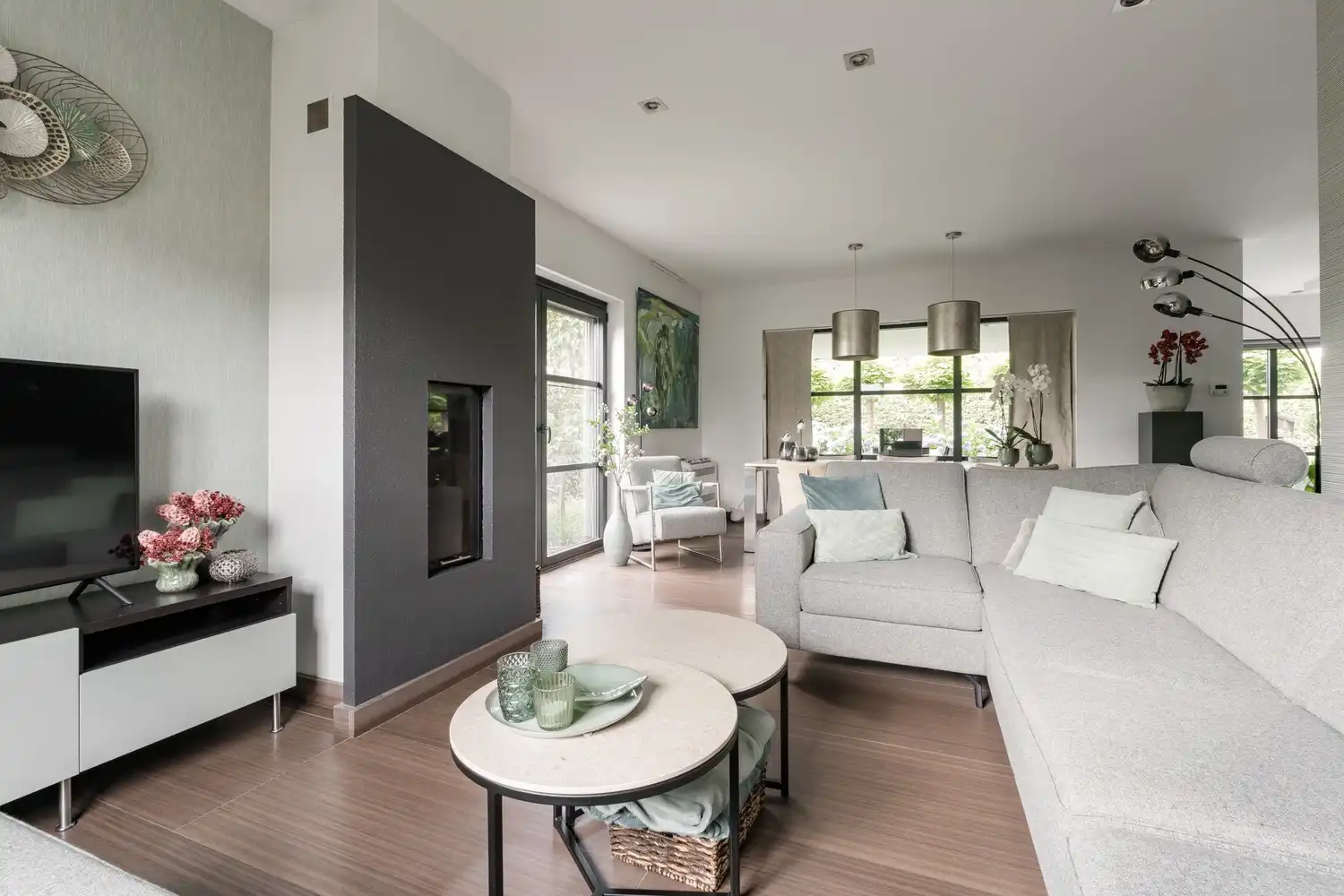Luxe villa te koop in Neerpelt: moderne architectuur en ruimte in overvloed aan de Beukenlaan. Ideaal voor uw gezin! foto 6