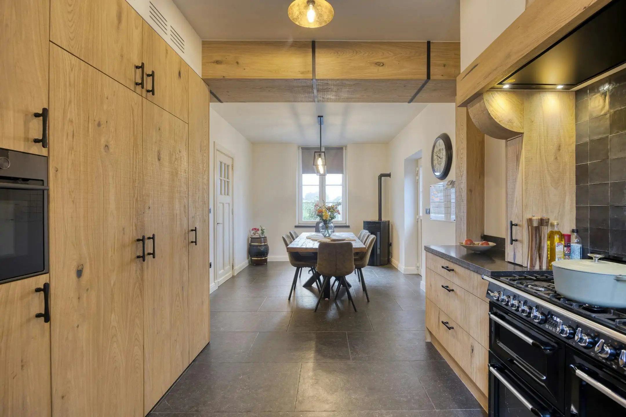 Ruime, charmante woning met loft te koop in Maaseik foto 3