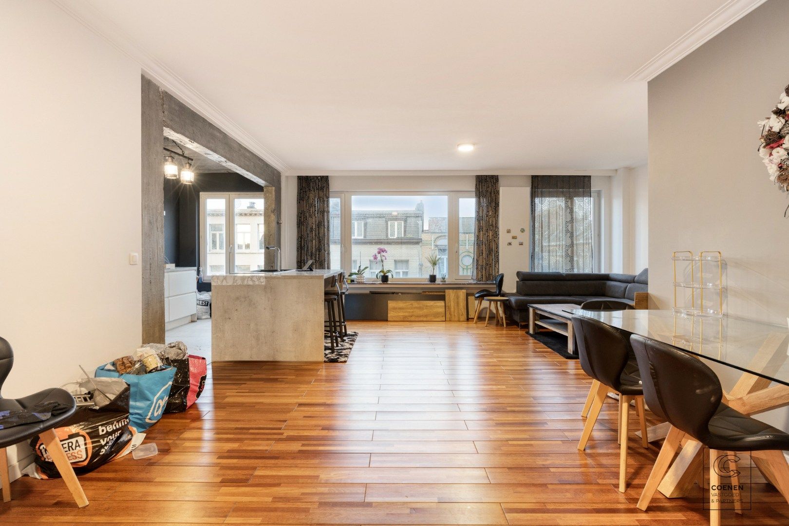 Gerenoveerd appartement van 85 m² te Borgerhout! foto 10