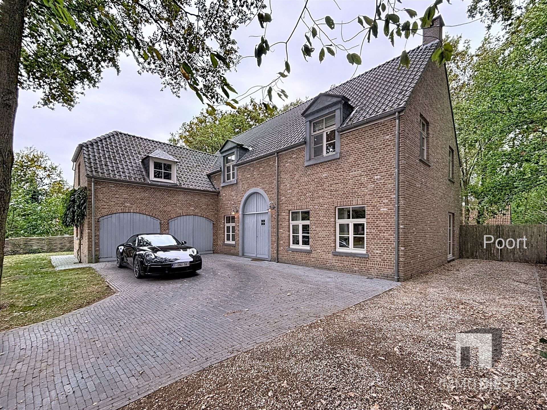 Villa-Landhuis met 4slpk op 19,89are foto 2