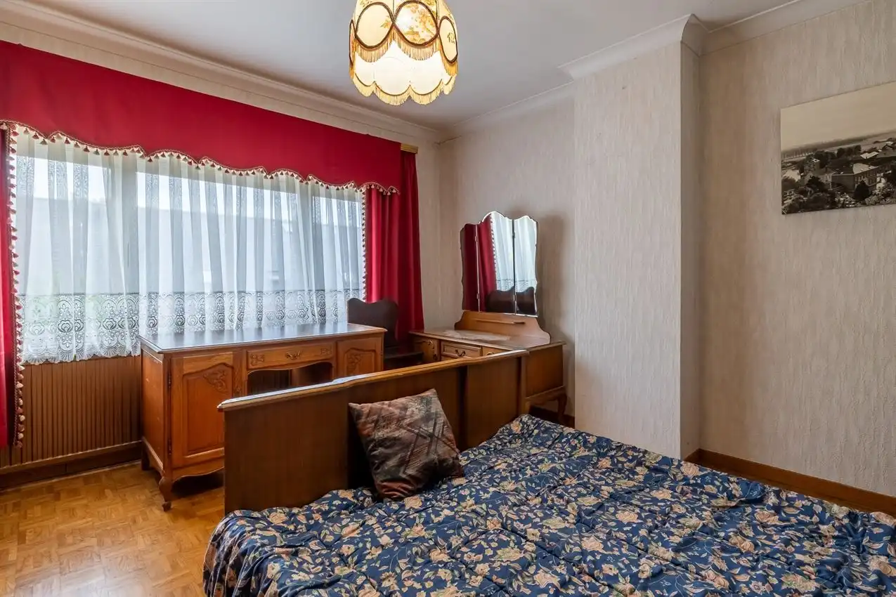 Karaktervolle vrijstaande woning met uitbreidingspotentieel in centrum foto 27
