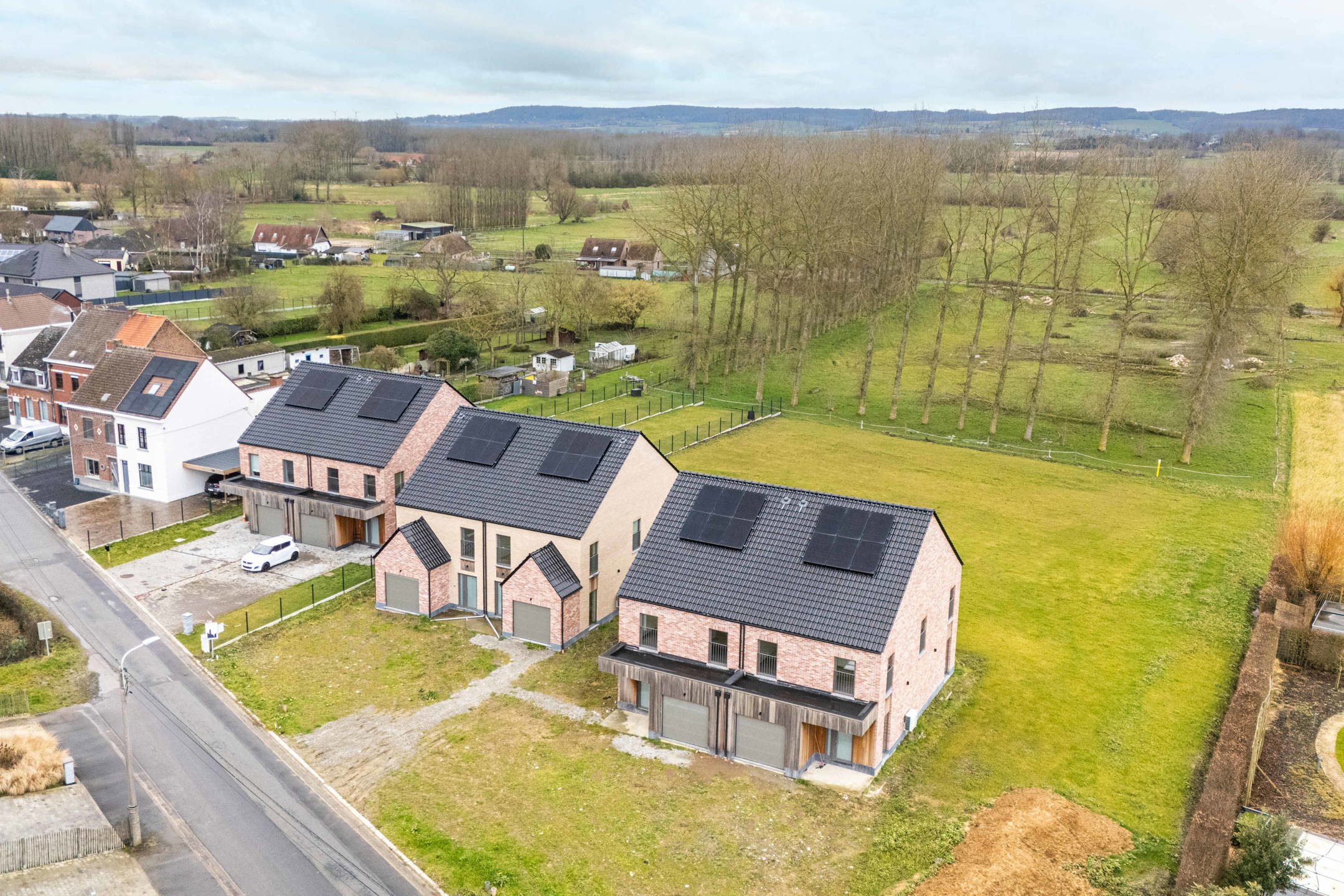 Prachtige nieuwbouwwoning omringd door groen en natuur. foto 20