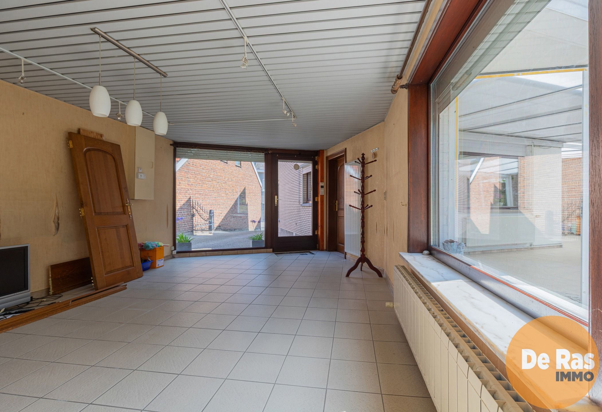 WOUBRECHTEGEM–Solide woning met loods in landelijke omgeving foto 19