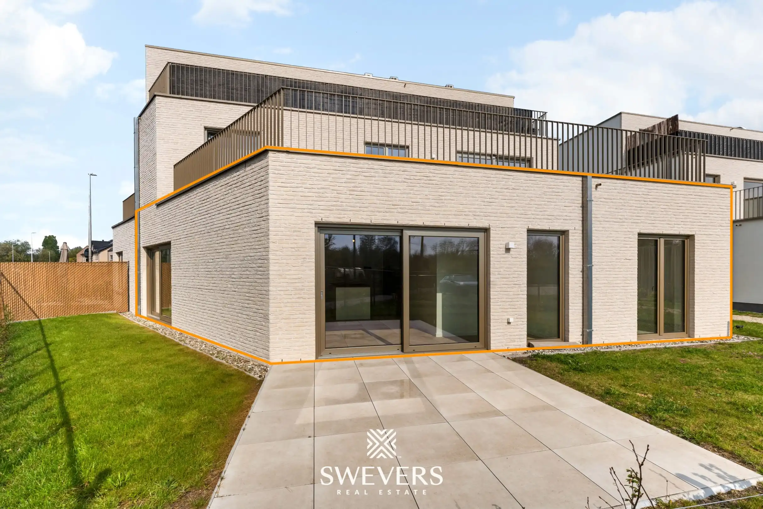 Instapklaar nieuwbouwappartement met zuidgerichte tuin in rustige, groene omgeving in project Oriole foto {{pictureIndex}}