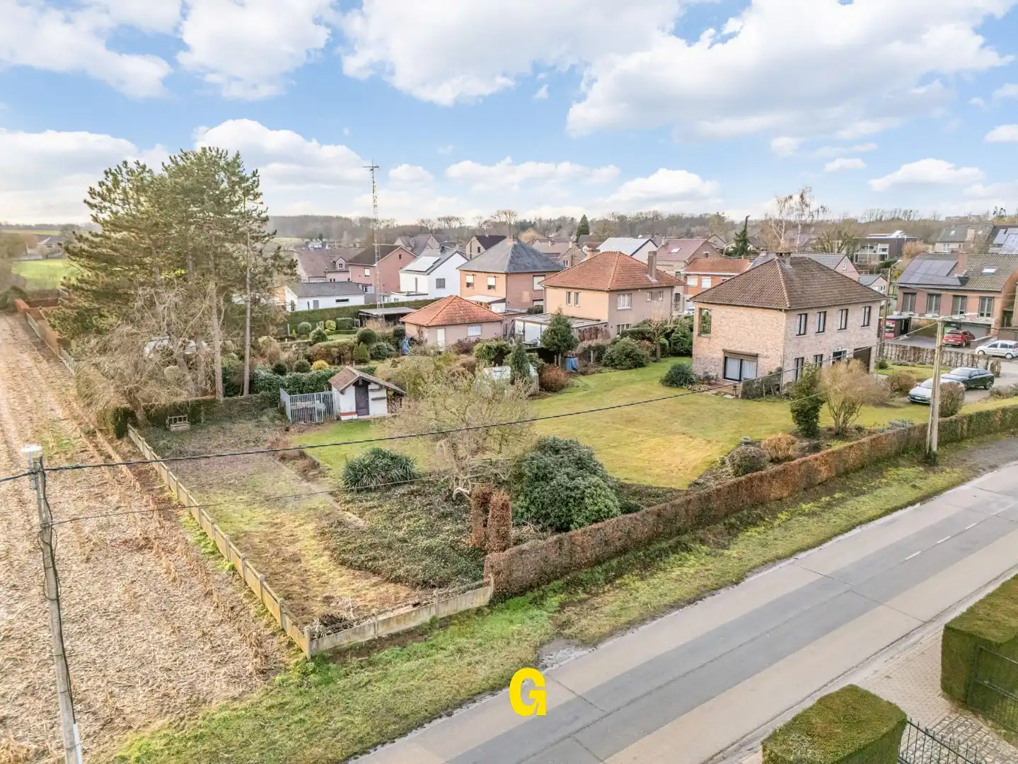 Perceel bouwgrond voor open bebouwing op 9 are, grenzend aan landbouwzone foto 5